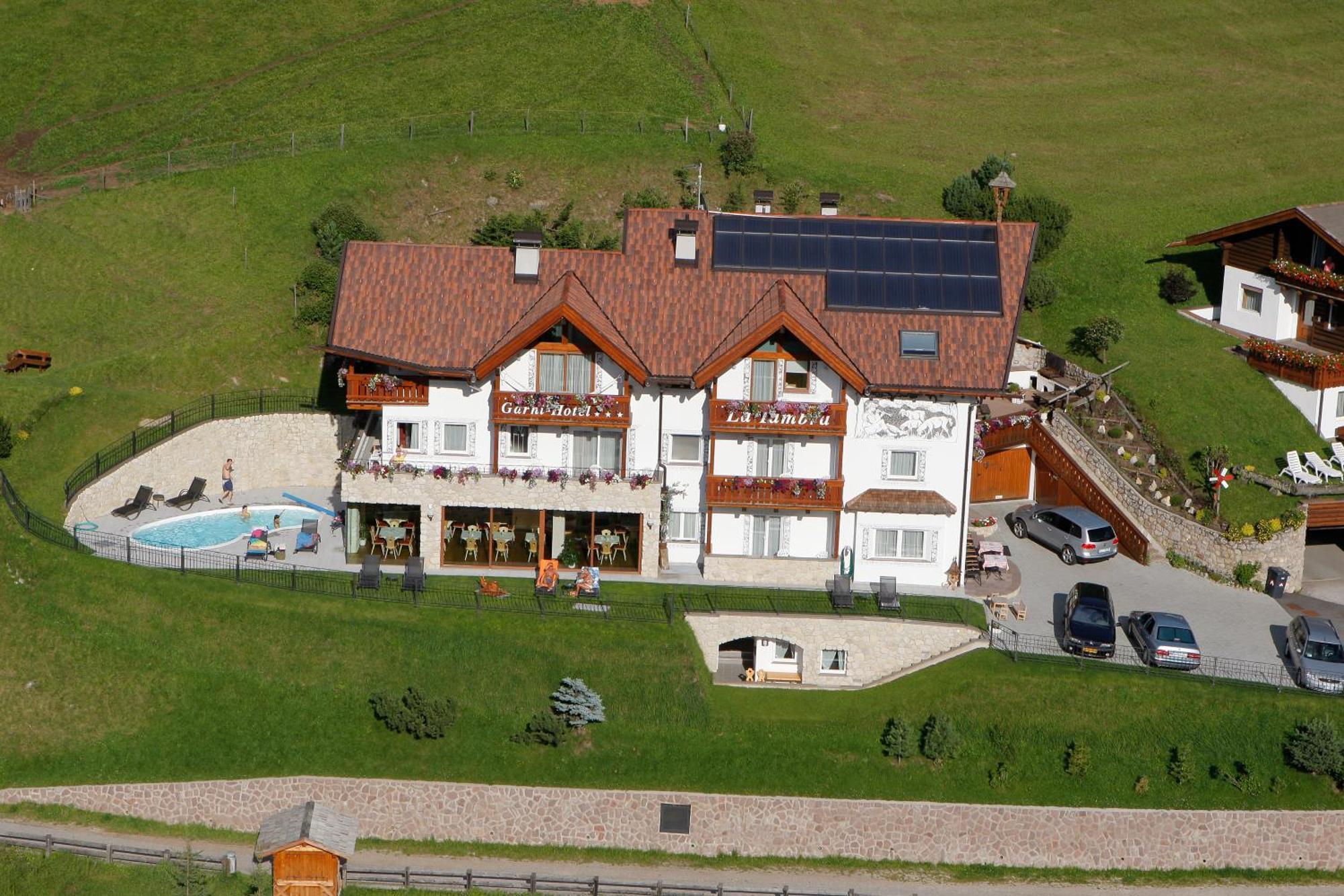 Garni La Tambra Hotel Selva di Val Gardena Exterior foto